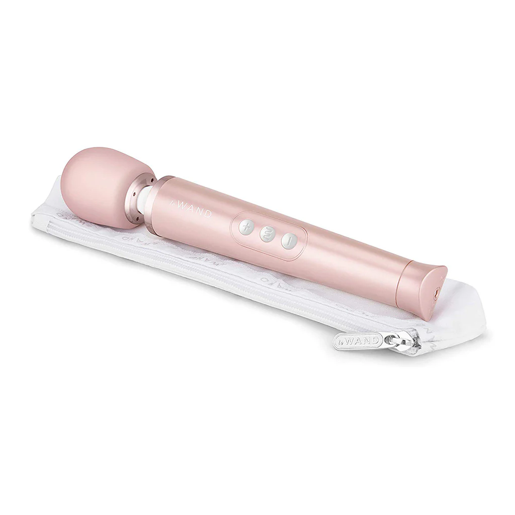Le Wand Petite Massager - Image 7